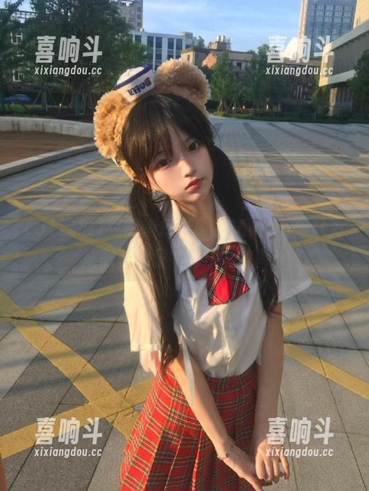 我悄悄打开51吃瓜app，只为从黑料网里撈到几个故事！