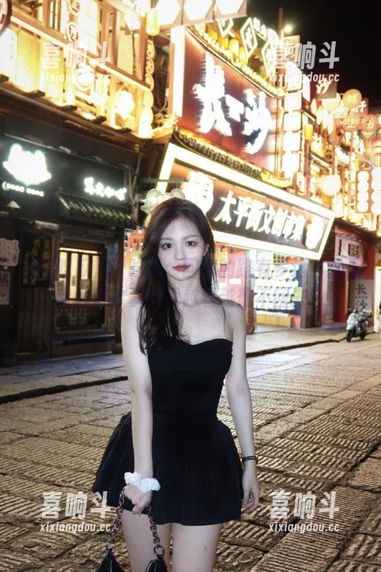 51吃瓜：回家的路有多远？网页上那堆故事让我越看越想不回去！