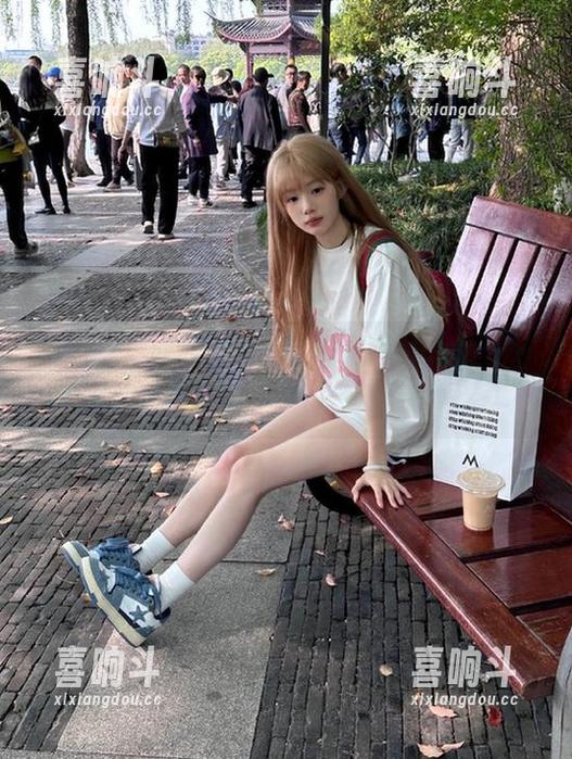 51吃瓜网红网app——人生苦短，何不给自己多点瓜呢？