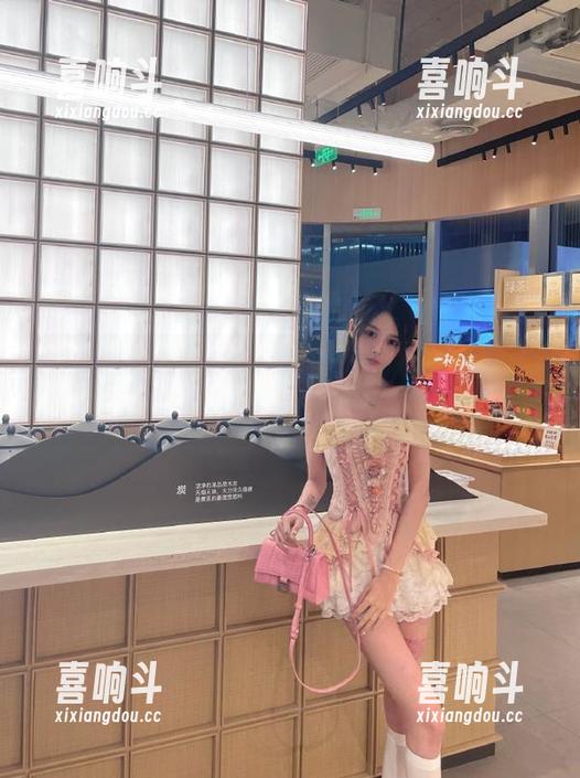 新鲜出炉的瓜，52吃瓜发布里究竟又藏着什么惊喜？