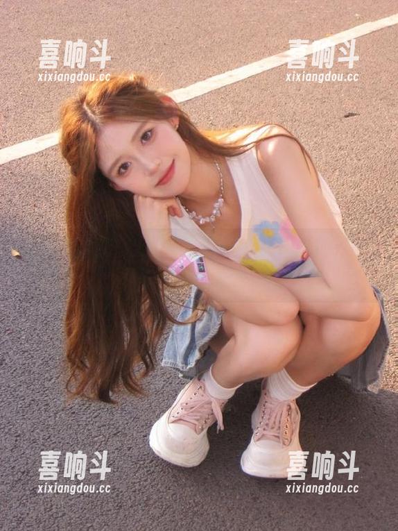 61吃瓜中心 61吃瓜中心登录指南:如何优雅地围观!