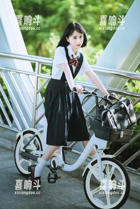91吃瓜 91吃瓜最新资源:今日入口是不是吸引了你的眼球?
