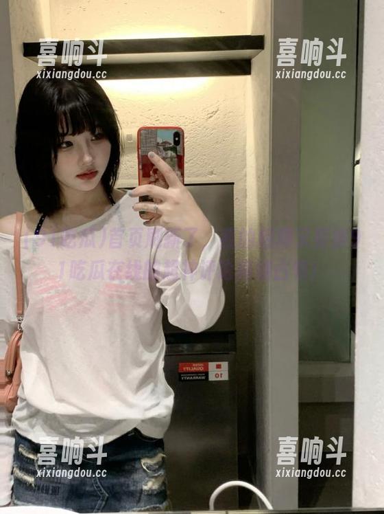 首页刷新了，我的相册又要被91吃瓜在线的超神评论阿姨占领！