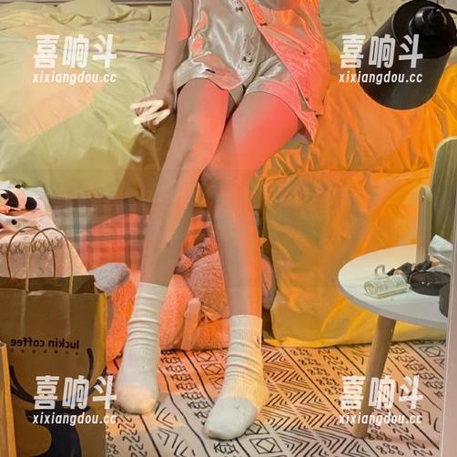 91吃瓜中心 听说“91吃瓜中心”网站上都有能让你忘记烦恼的甜瓜?是真的吗?