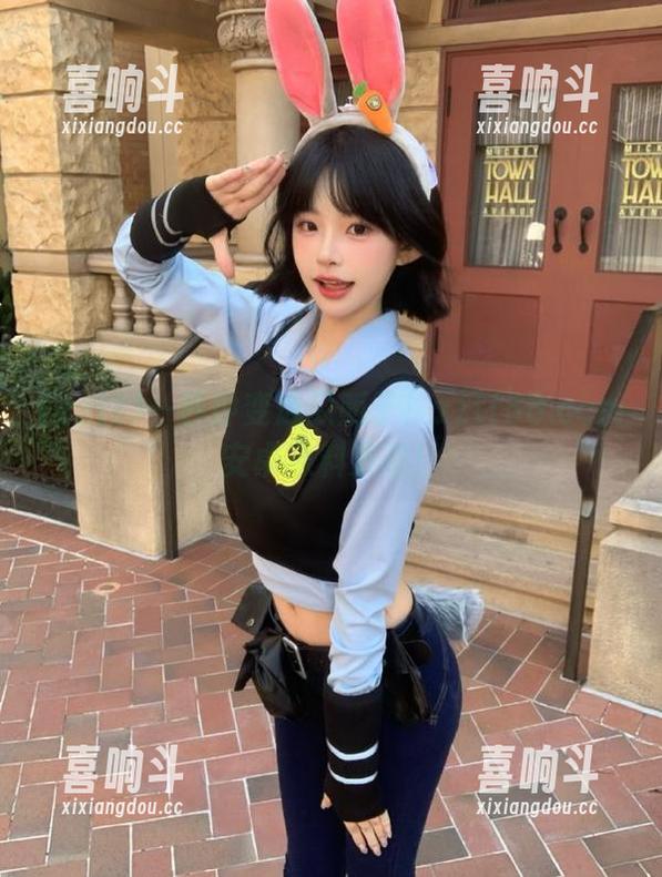 一秒钟变成瓜贩子！zztt88.ccm安卓黑料来啦！