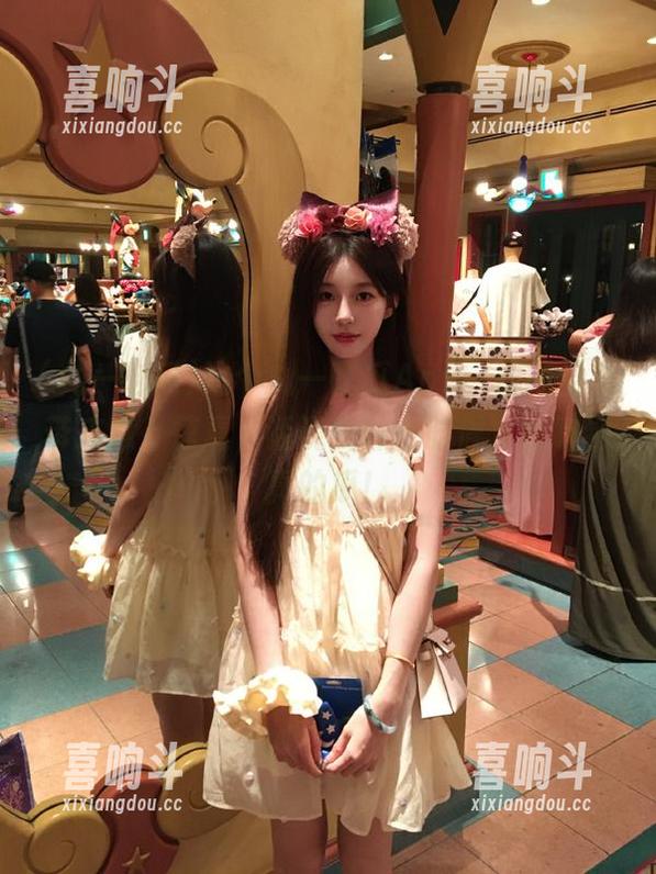 九一吃瓜 这个九一吃瓜App,总能给我带来意外惊喜,话说我什么时候才能吃到真的瓜!
