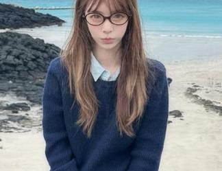 在吃瓜网址首页，撞见这一场偶遇。怎么那么微妙的气氛，真让人心痒！