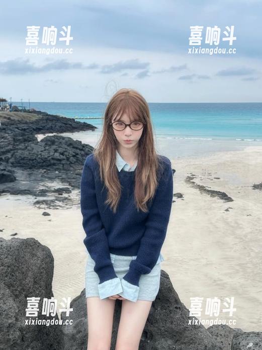 吃瓜网址 在吃瓜网址首页,撞见这一场偶遇。怎么那么微妙的气氛,真让人心痒!