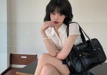 在吃瓜网站观看反差，心情随之上扬，哈哈，竟然是这样！
