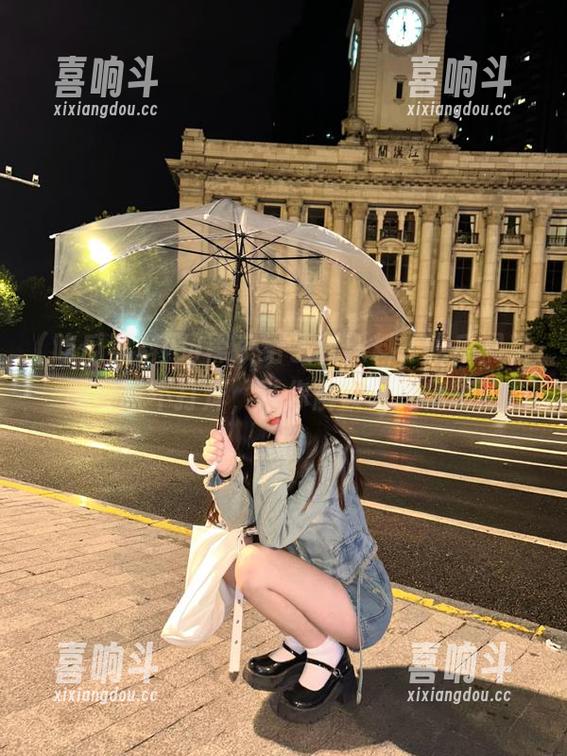 黑夜给了我黑料，吃瓜黑料网导航不打烊，带你解锁无尽精彩！