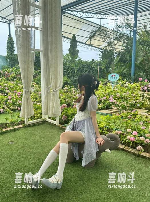 福彩不如潮流，快来“国产吃瓜”直达热门视频吧！