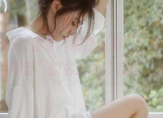 登录“明星黑料”，揭开那些“无懈可击”的名人的“完美”面具。
