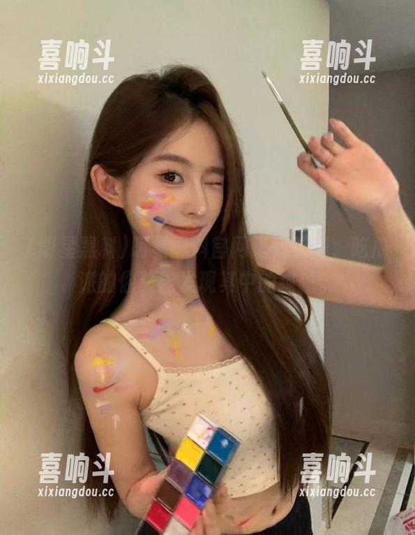 明星黑料官网追踪传闻，吃瓜派的你总能发现其中的猫腻。