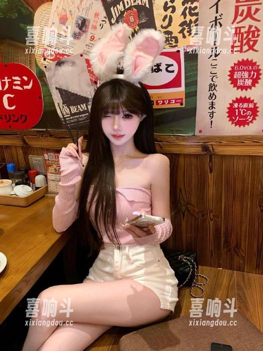 关注这里，“网曝黑料”直达那些难以启齿的故事