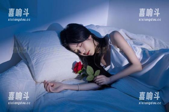 黑料91直达，不看会后悔的瓜…果然，人不能太好奇！