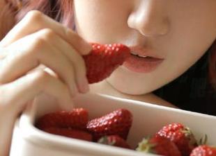 黑料不打烊的官方入口收藏好像在对我招手，绝对是个“肥羊”！