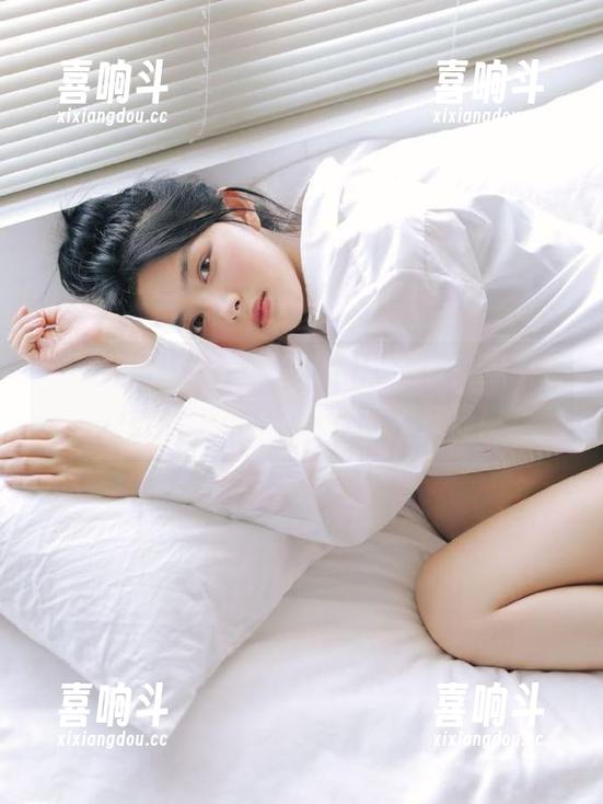 想吃瓜，不用熬夜！黑料吃瓜网苹果版，人气爆棚不打烊！