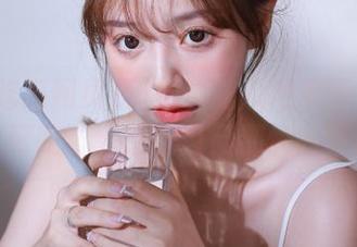 黑料吃瓜网页版：免费的瓜太好吃了，感觉自己都快被喂饱了！