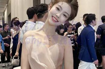 来吧，资源粉！在黑料正能量的index.php里寻找群萌的分身术！