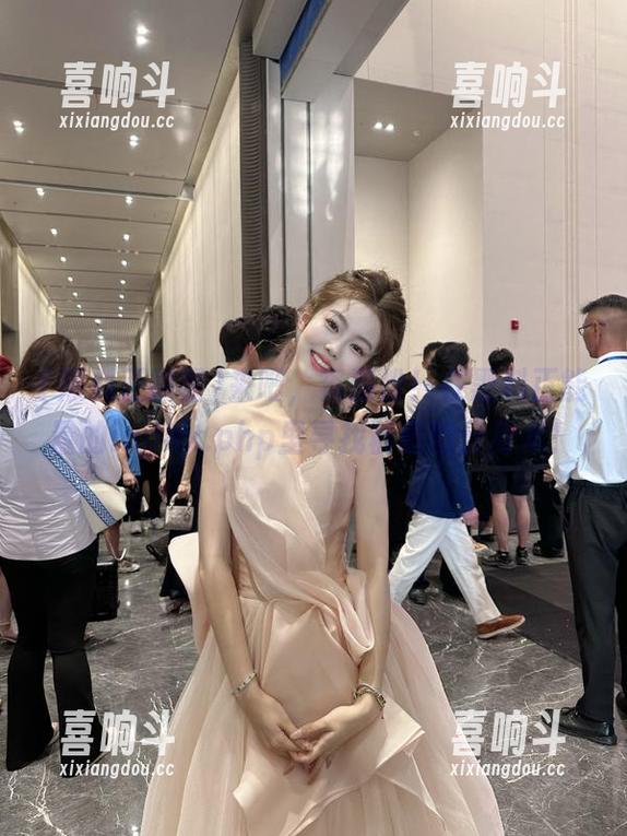 来吧，资源粉！在黑料正能量的index.php里寻找群萌的分身术！
