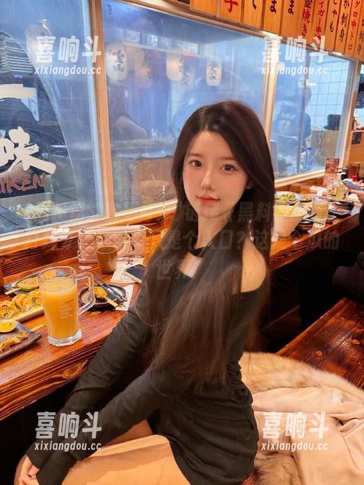 黑料正能量不打烊 链接《黑料正能量不打烊》,你以为只是个入口?这是个瓜的世界!