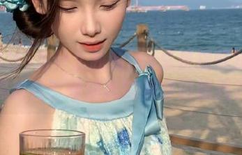 为什么我的ios总是提醒我下载黑料社？难道真的懒得闪瞎我？