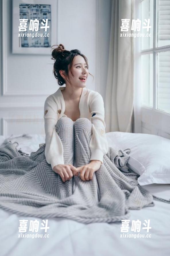 黑料社传送门：眼前的入口如同秘密花园，尽情畅想吧！