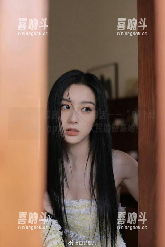 瓜藤下的秘密白话——“911黑料网”app，吃瓜人民的聚集地！