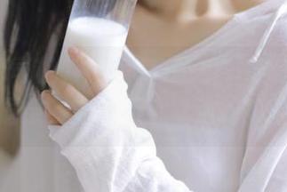 “黑料老司机”教你如何在网址里掘金，谁说不可以边吃瓜边赚钱？